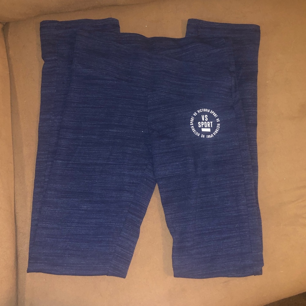 NWOT Victoria Sport Yoga Pants